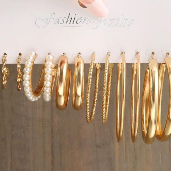 Elegant 6-piece Hoop Earrings set